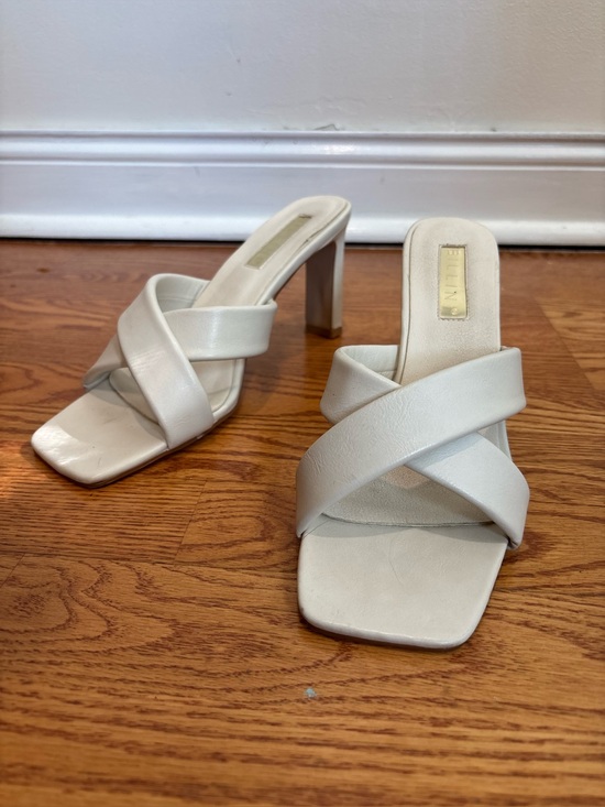 BILLINI Shoes - Billini size 10 chunky heel cream neutral summer